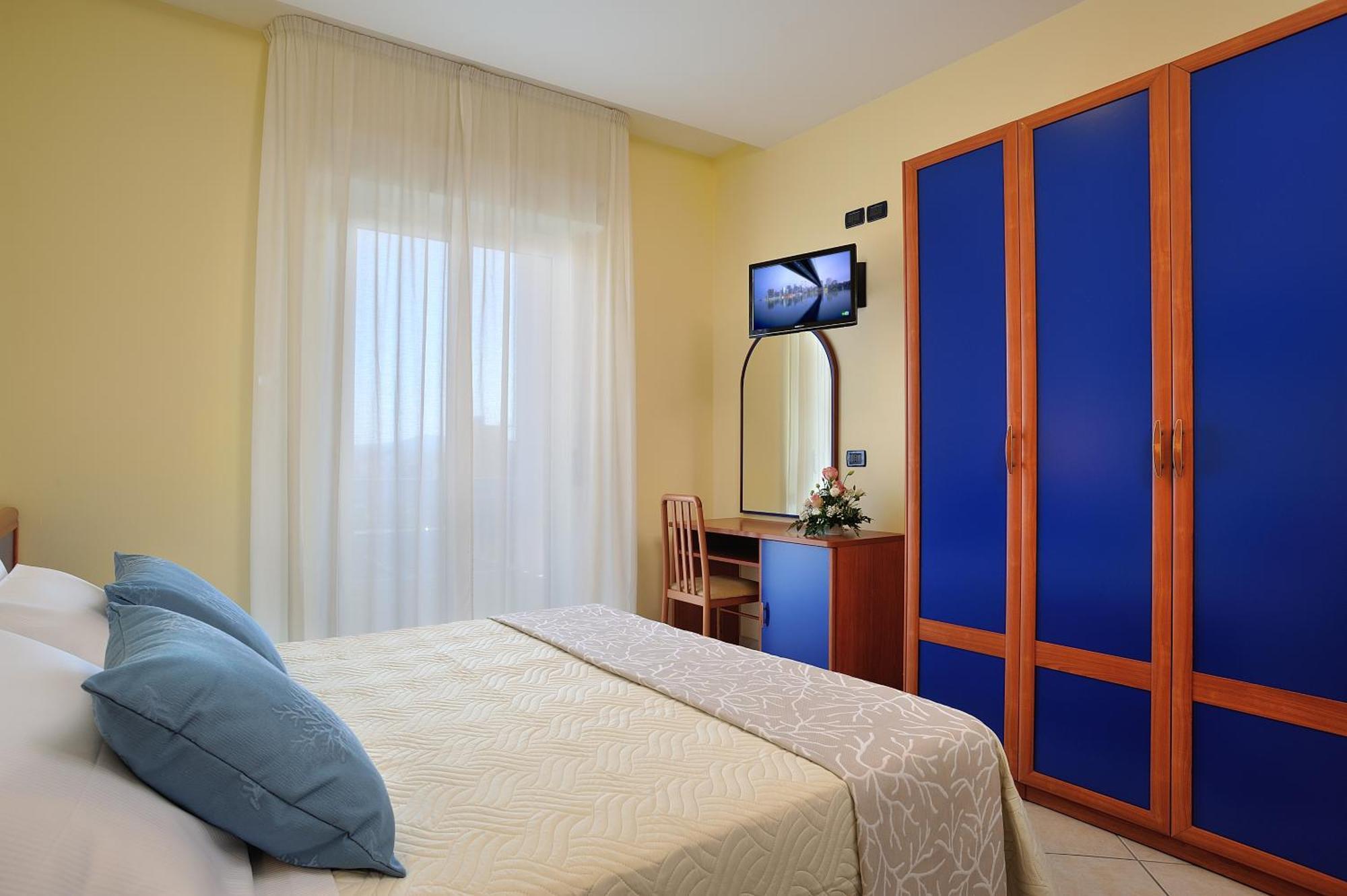 Hotel Riviera B&B ミザーノ・アドリアーティコ エクステリア 写真