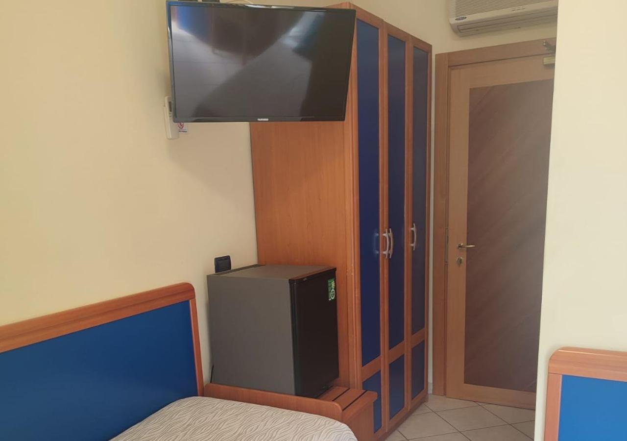Hotel Riviera B&B ミザーノ・アドリアーティコ エクステリア 写真
